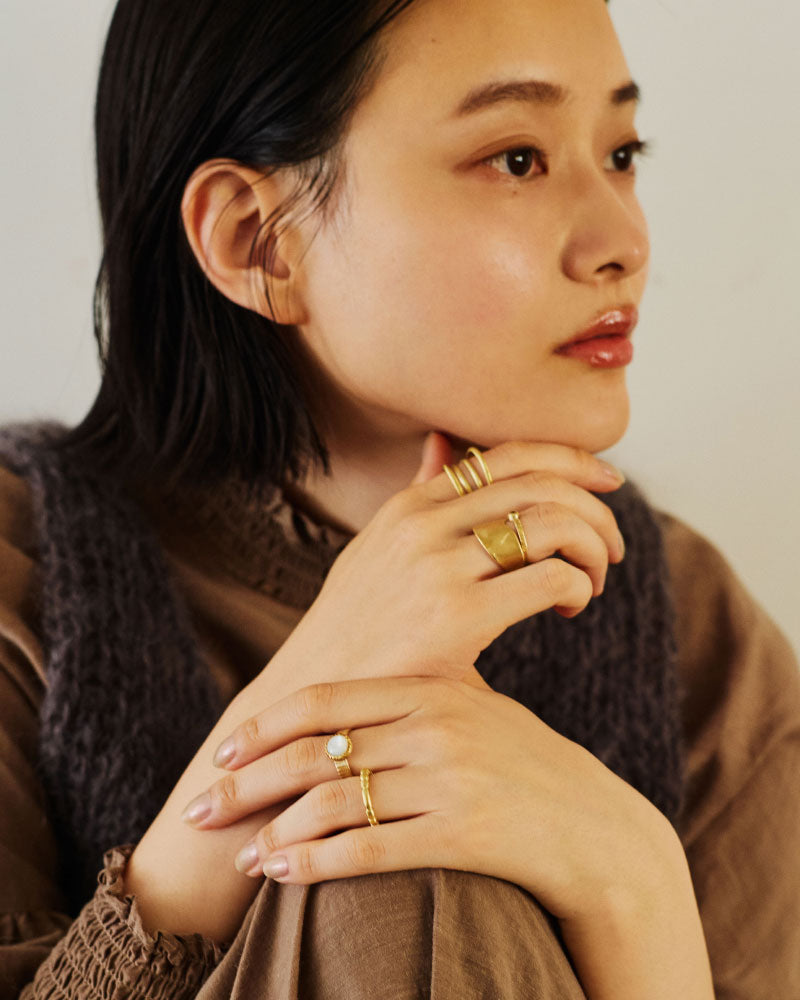 【受注】SURUME. Curved brass ring
