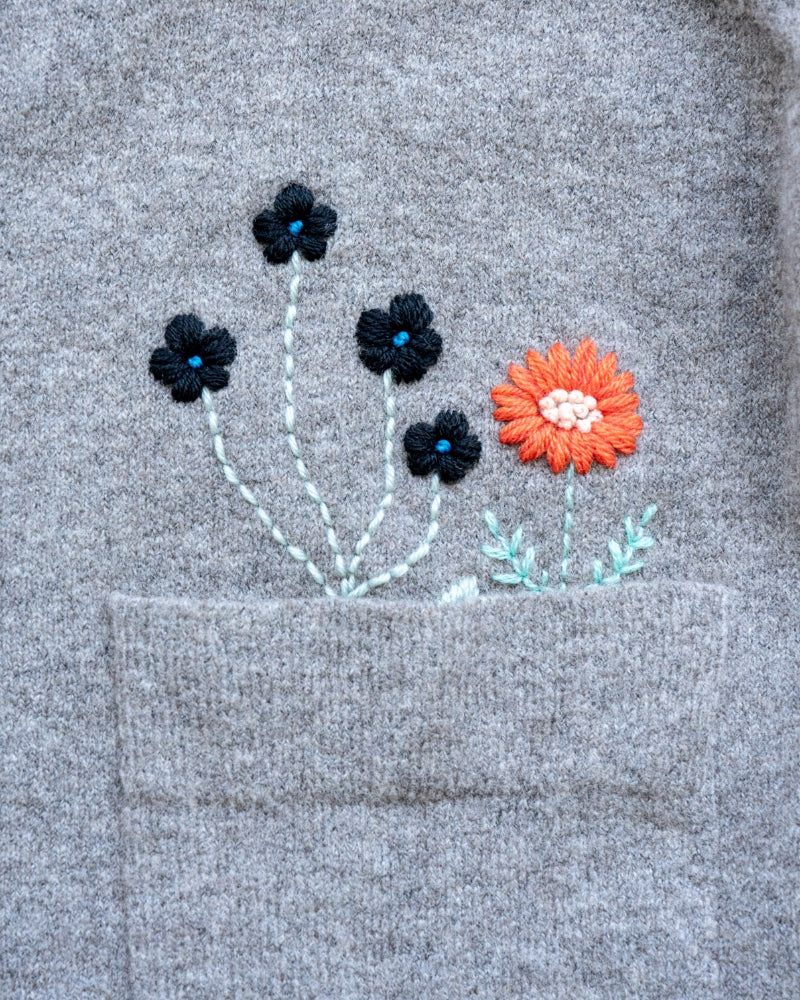 kanae entani ハンド刺繍ニット(テーラードカーディガン)