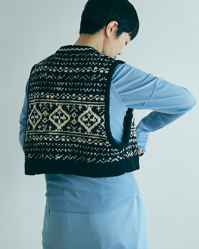 (sold)Jaquard Pattern Knitted Vest/JöICEADDED /