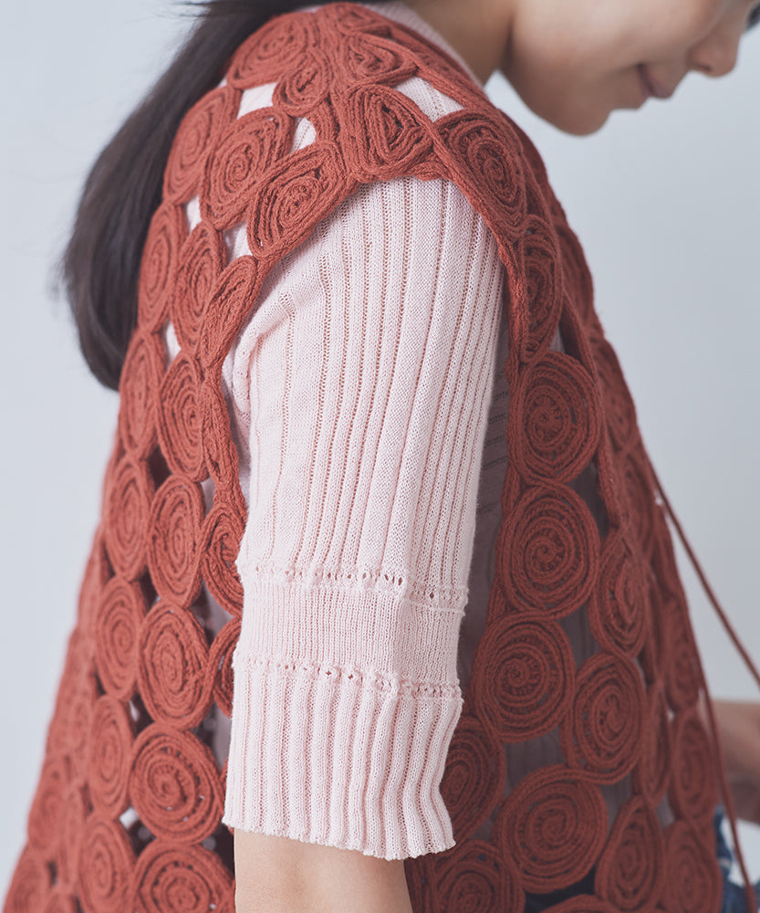 【sold】Embroidered Knitted Vest/ JöICEADDED