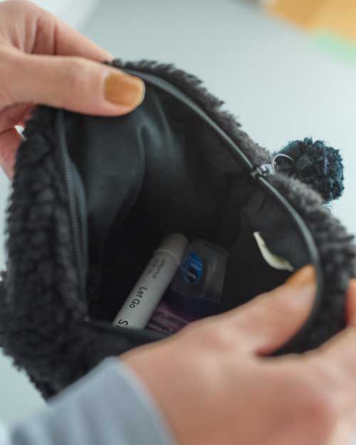 usa  pouch/chitose.K