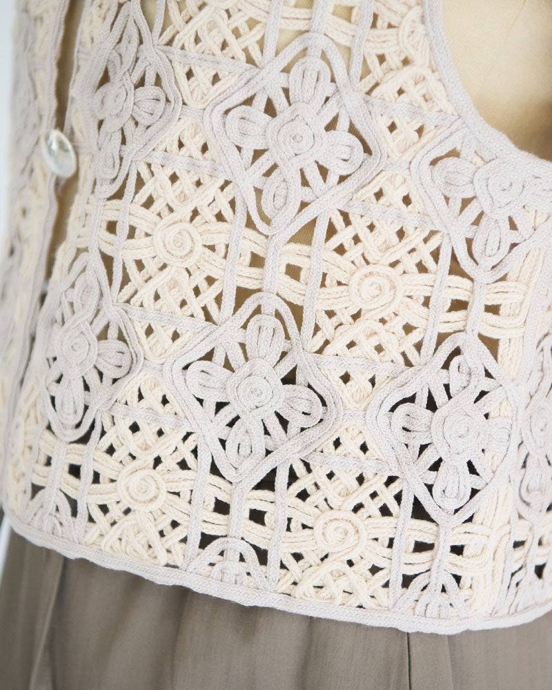 【予約】Embroidered Vest/ JöICEADDED /J261VT02