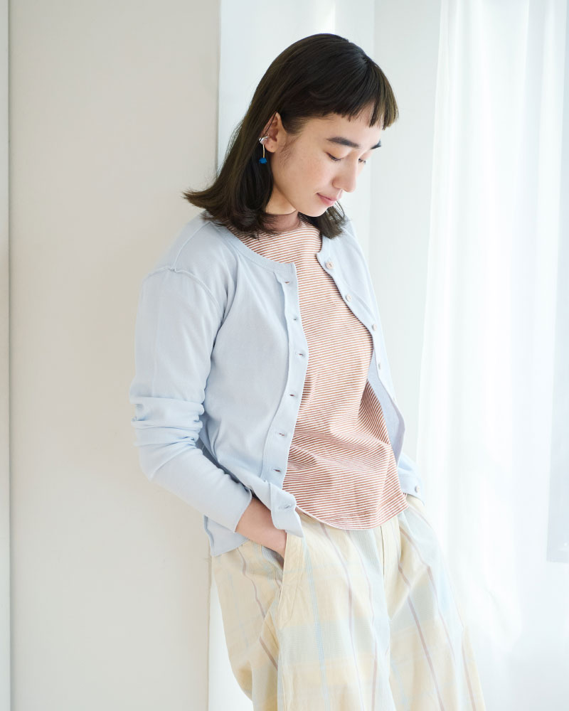 MANY BUTTON CARDIGAN//MEYAME