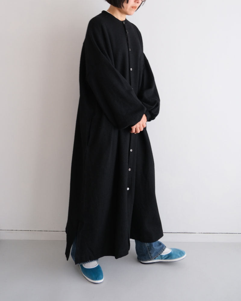 ウール圧縮バンドカラーワンピースコート/universaltissu/ UT244CT008