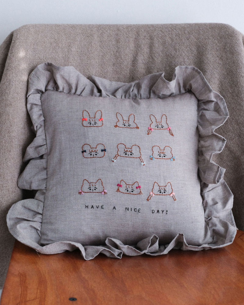 刺繍クッション/HAVE A NICE DAY(chacoal)/Kanae Entani