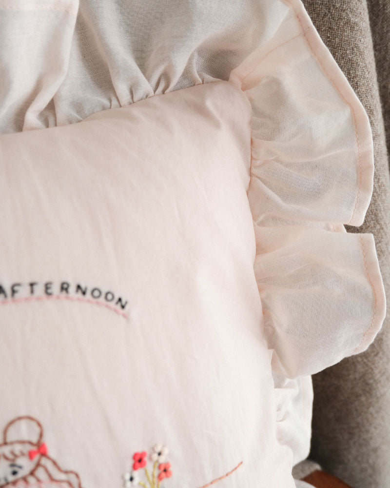 刺繍クッション/HAVE A GOOD AFTERNOON(pink)/Kanae Entani