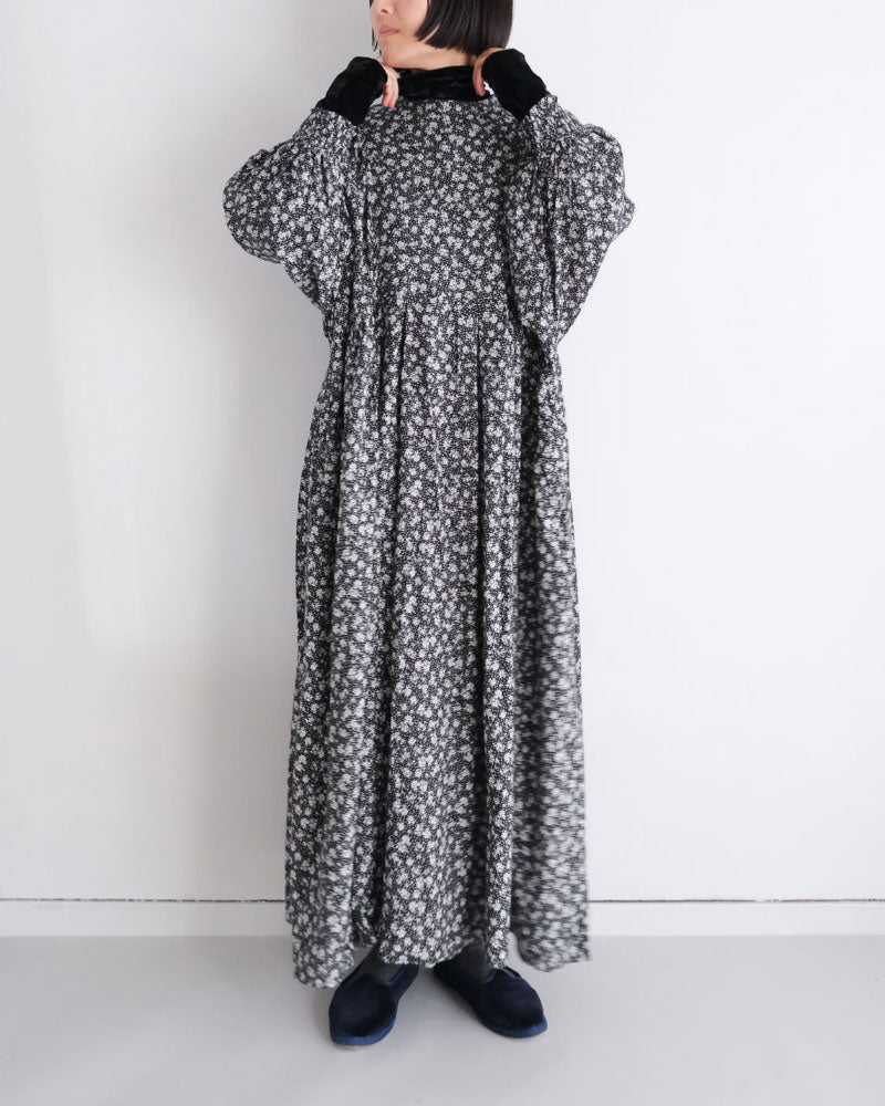 フラワープ リント バンドカラータックギ ャザー OP/UNIVERSALTISSU/PA260OP030