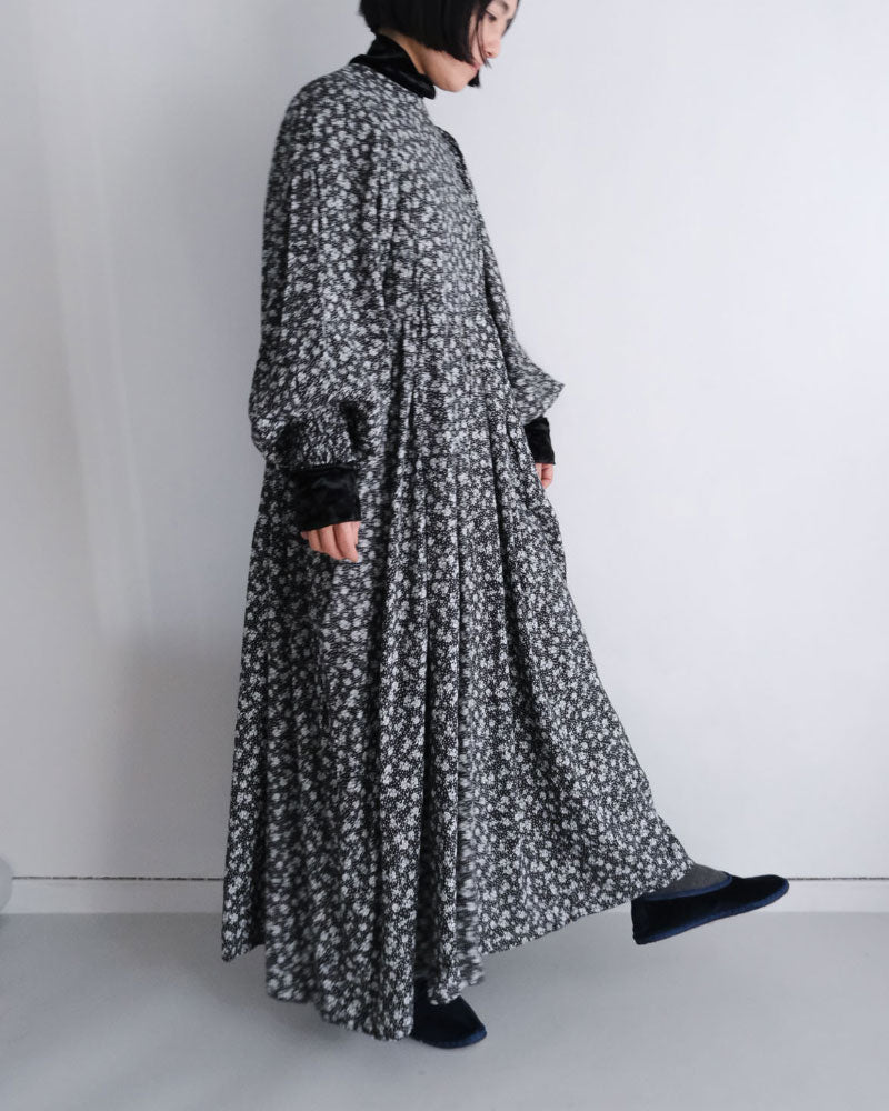 フラワープ リント バンドカラータックギ ャザー OP/UNIVERSALTISSU/PA260OP030