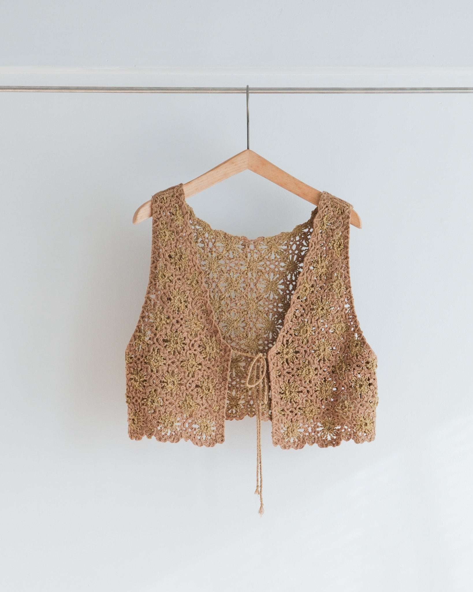 Embroidered Knitted Vest/ JöICEADDED /J251VT02