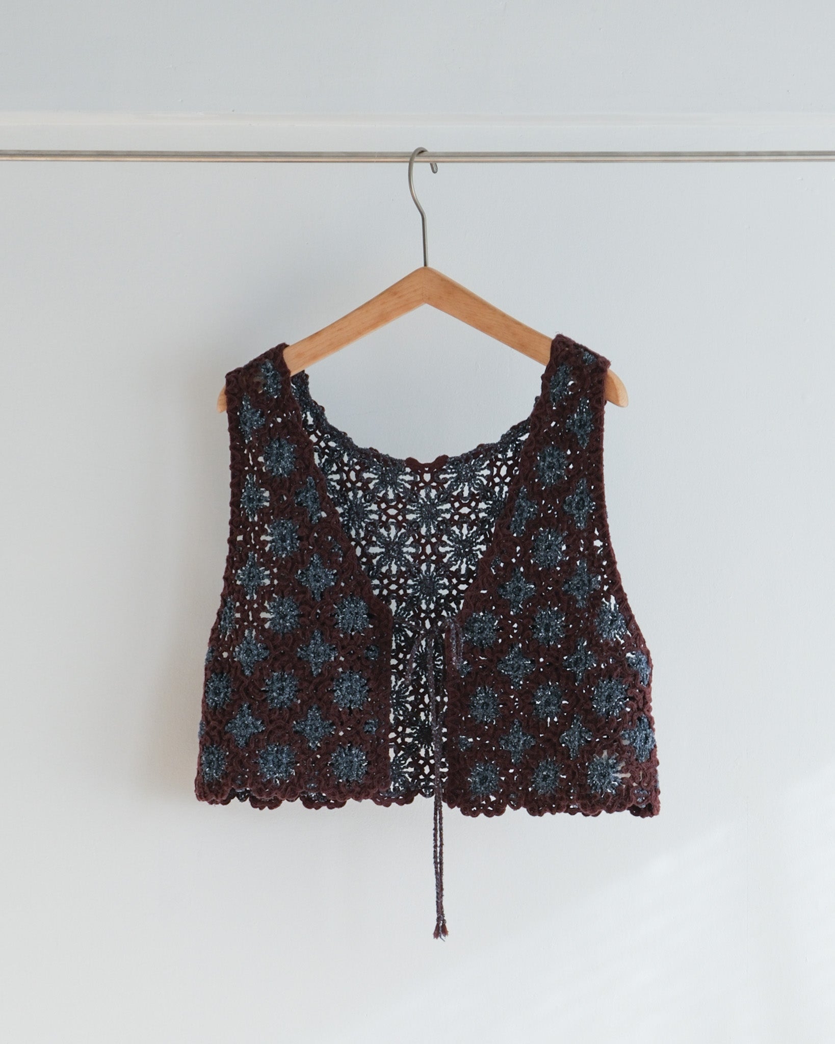 Embroidered Knitted Vest/ JöICEADDED /J251VT02