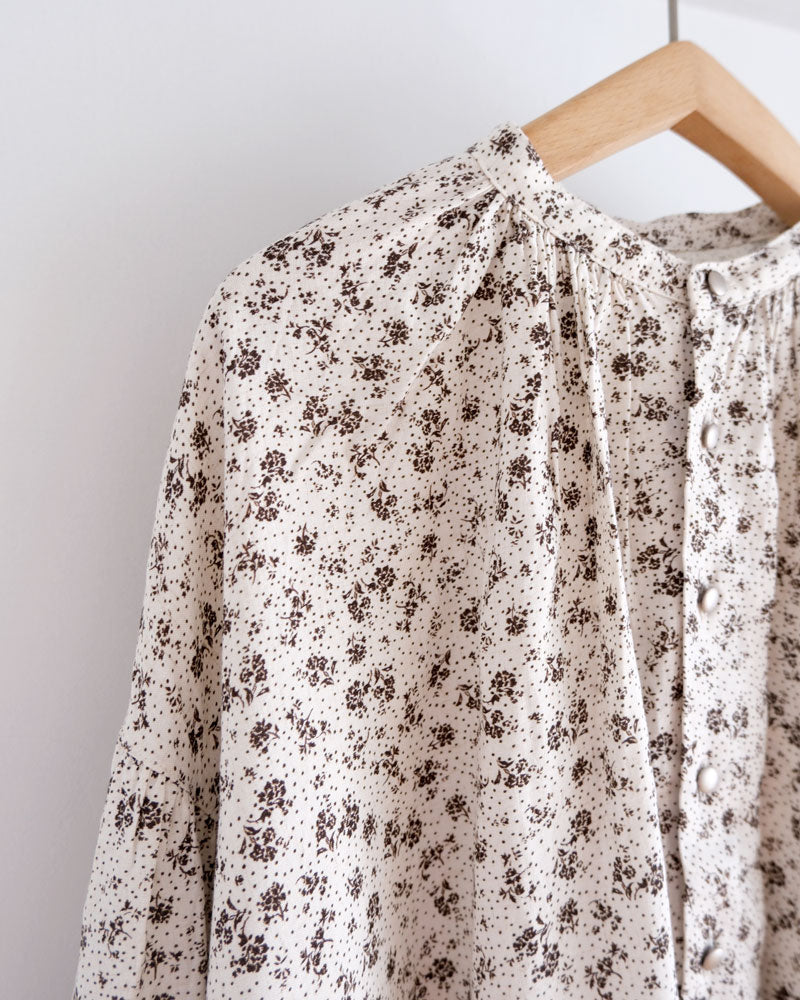 ラワープリント/バンドカラーシャーリングブラウス/UNIVERSALTISSU/PA260BL029